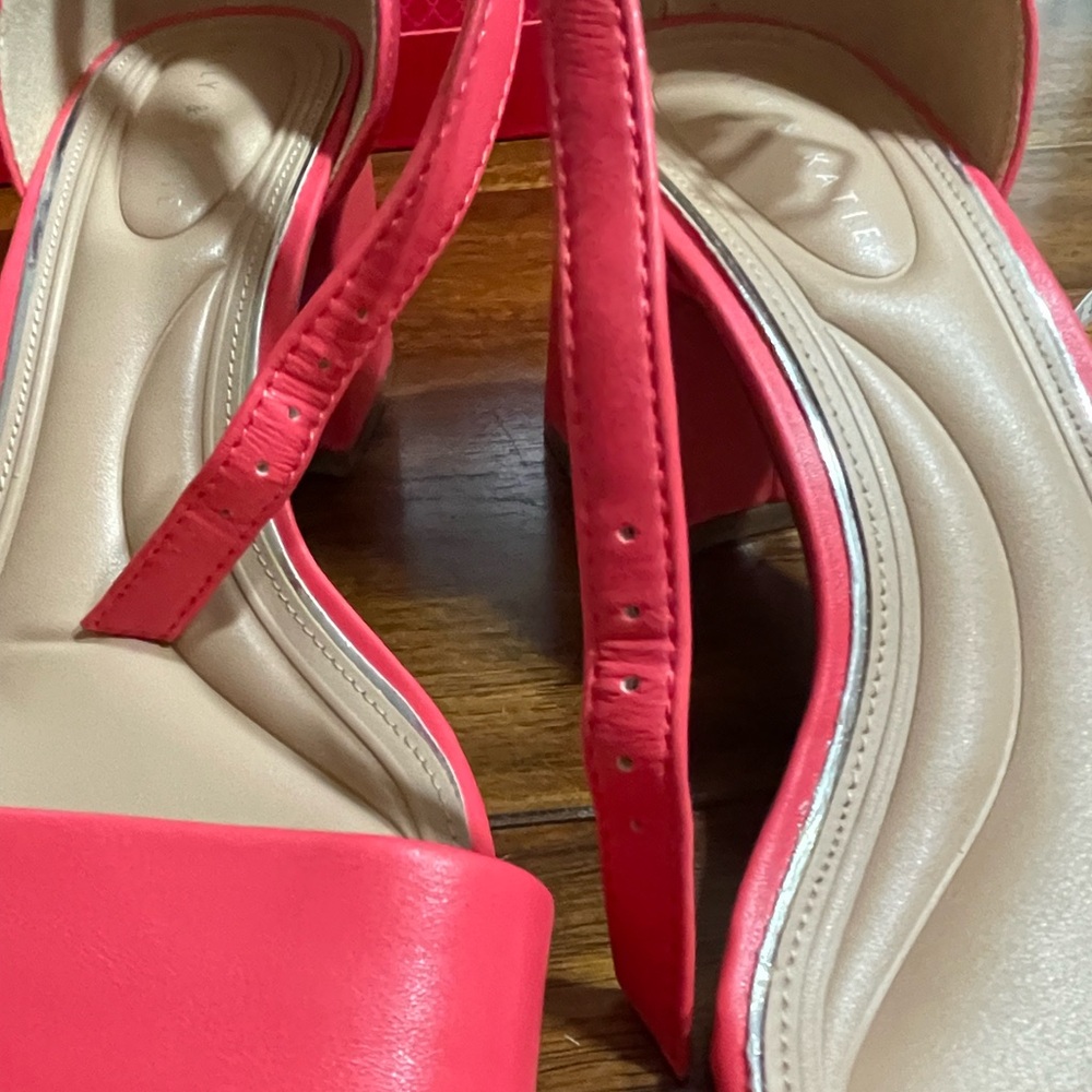 Kelly & Katie block heel sandals. 8M. EUC. - Picture 7 of 10